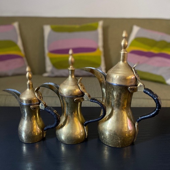 Brass Antique Set of 3 Arabic Coffee Pots - Picture 6 of 9